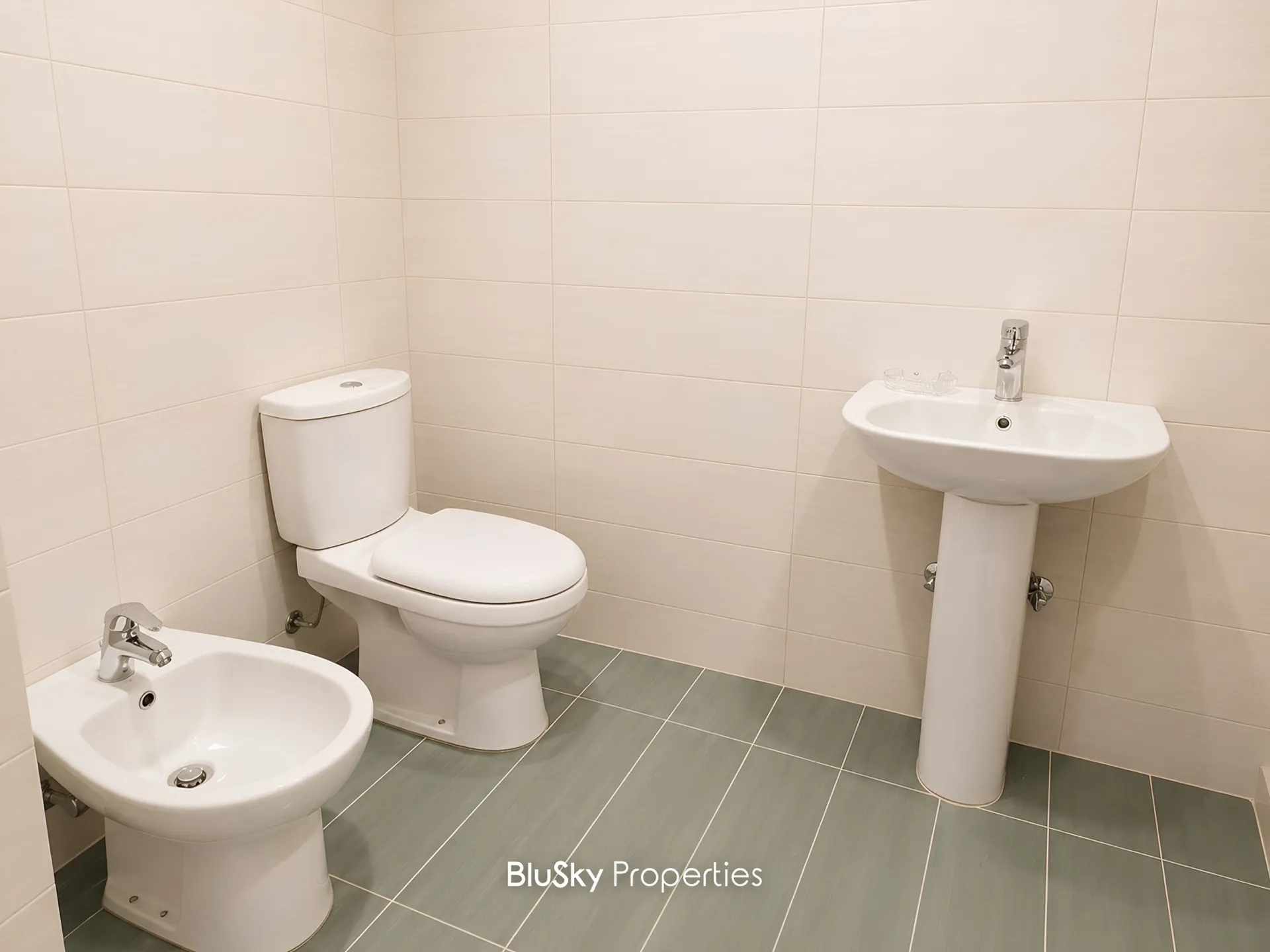Apartment for sale in Ouyoun, lebanon