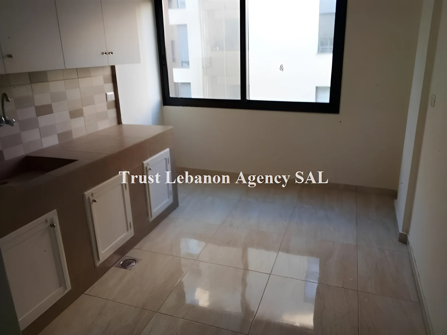 Office For Rent in Beirut, Badaro