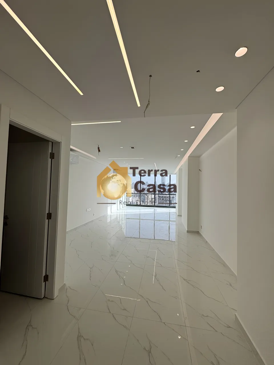 Commercial for rent in Dekwaneh