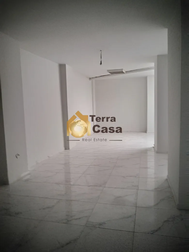 Shop for Rent in Haouch el Omara