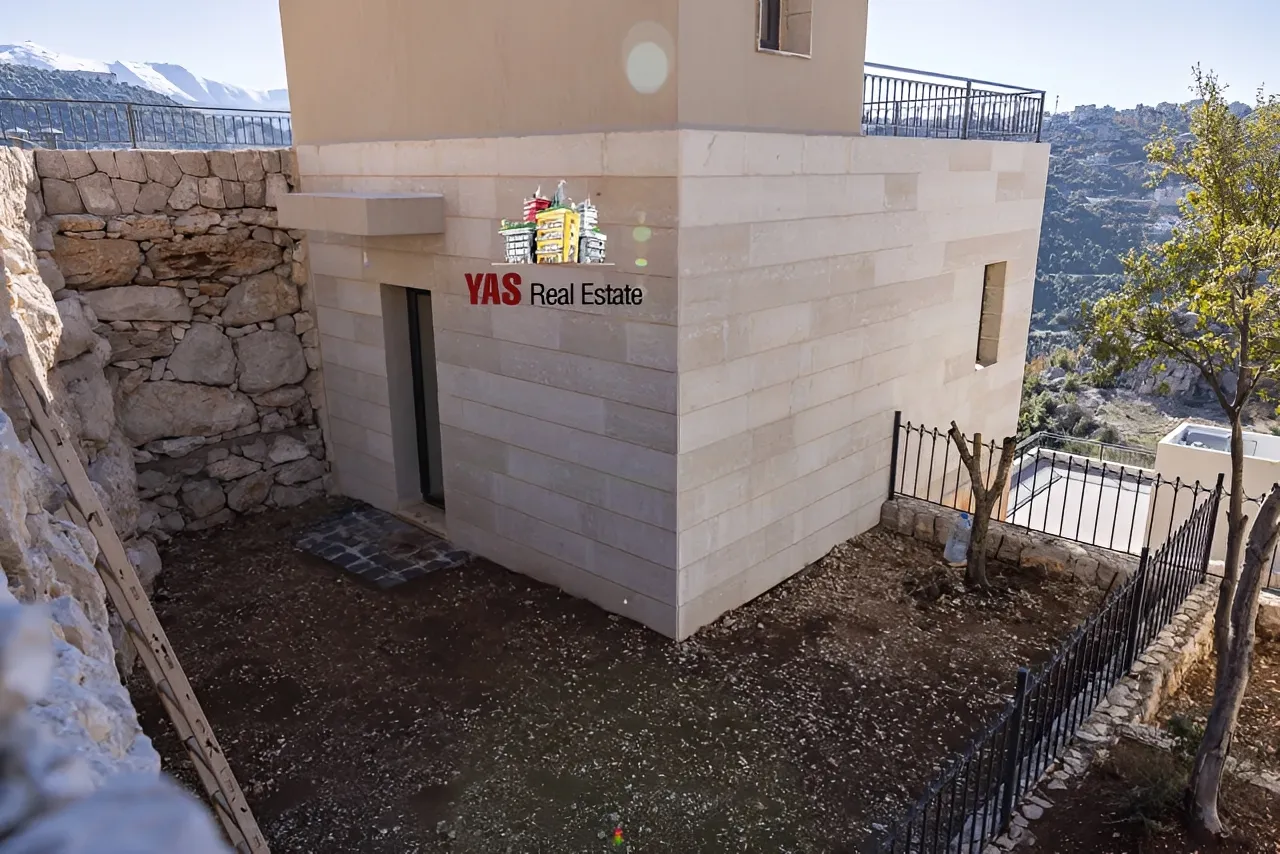Villa for Sale in Ashqout