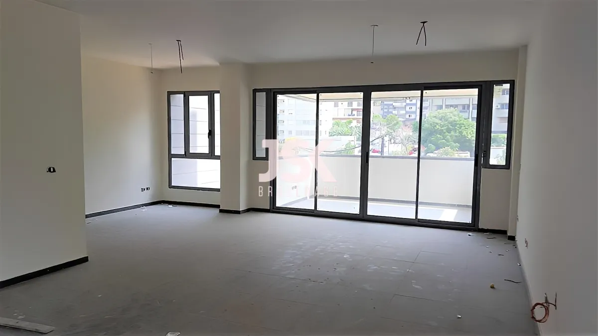 Office for Sale in Jal El Dib