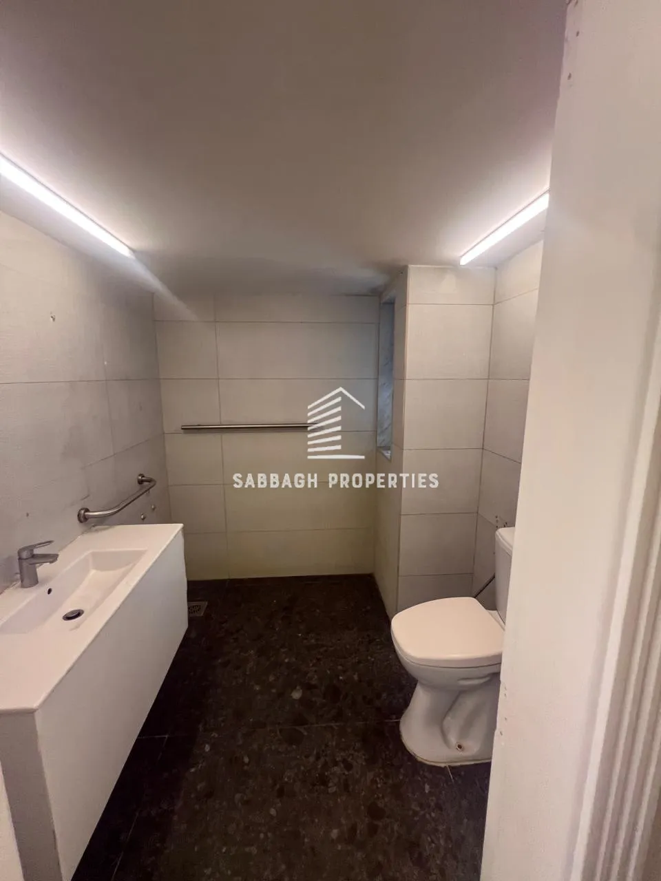 Apartment for rent in Hamra, beirut, lebanon