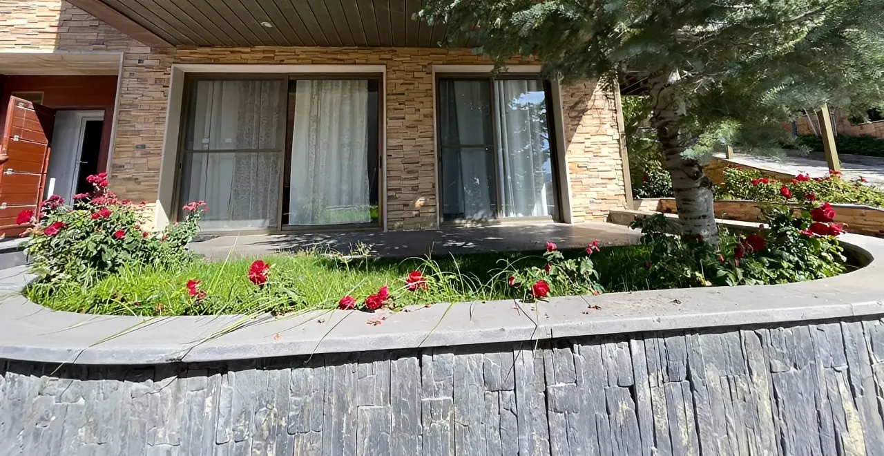 Apartment for Sale in Faqra