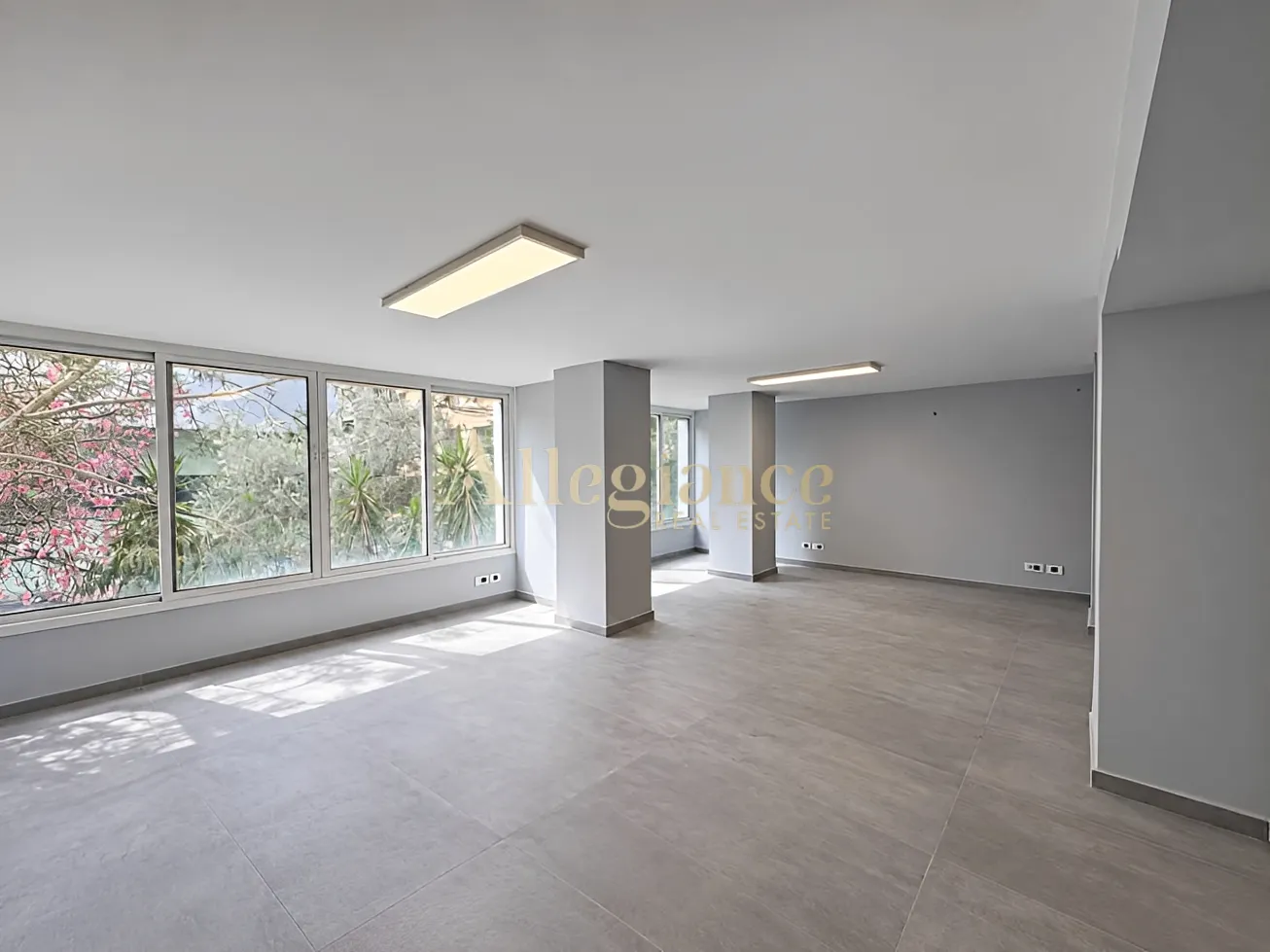 Shop for rent in Badaro