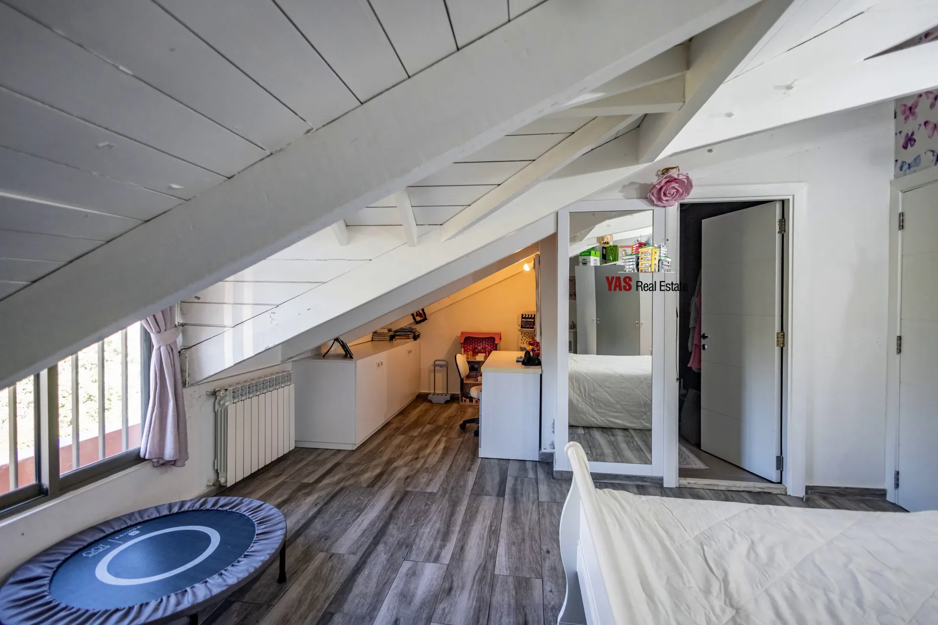 Apartment for Sale in Ballouneh