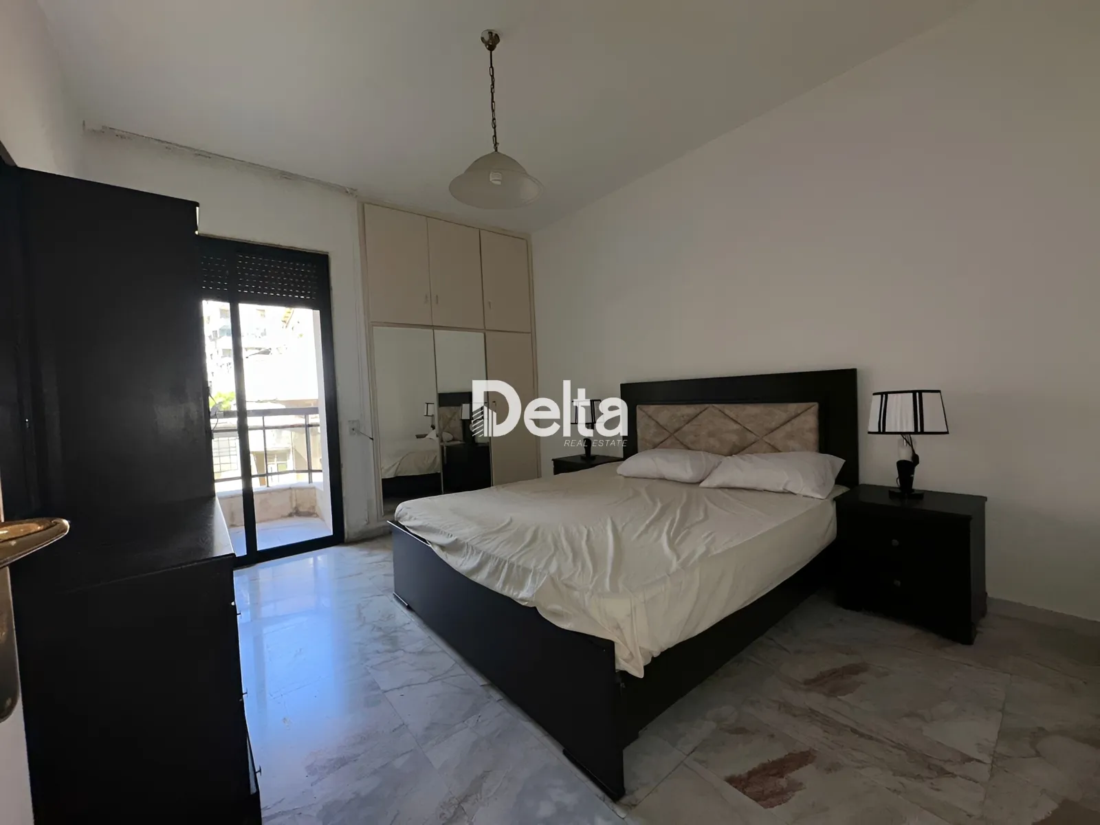 Residential in Ain al mraiseh, beirut, lebanon - 2 bed, 2.0 bath