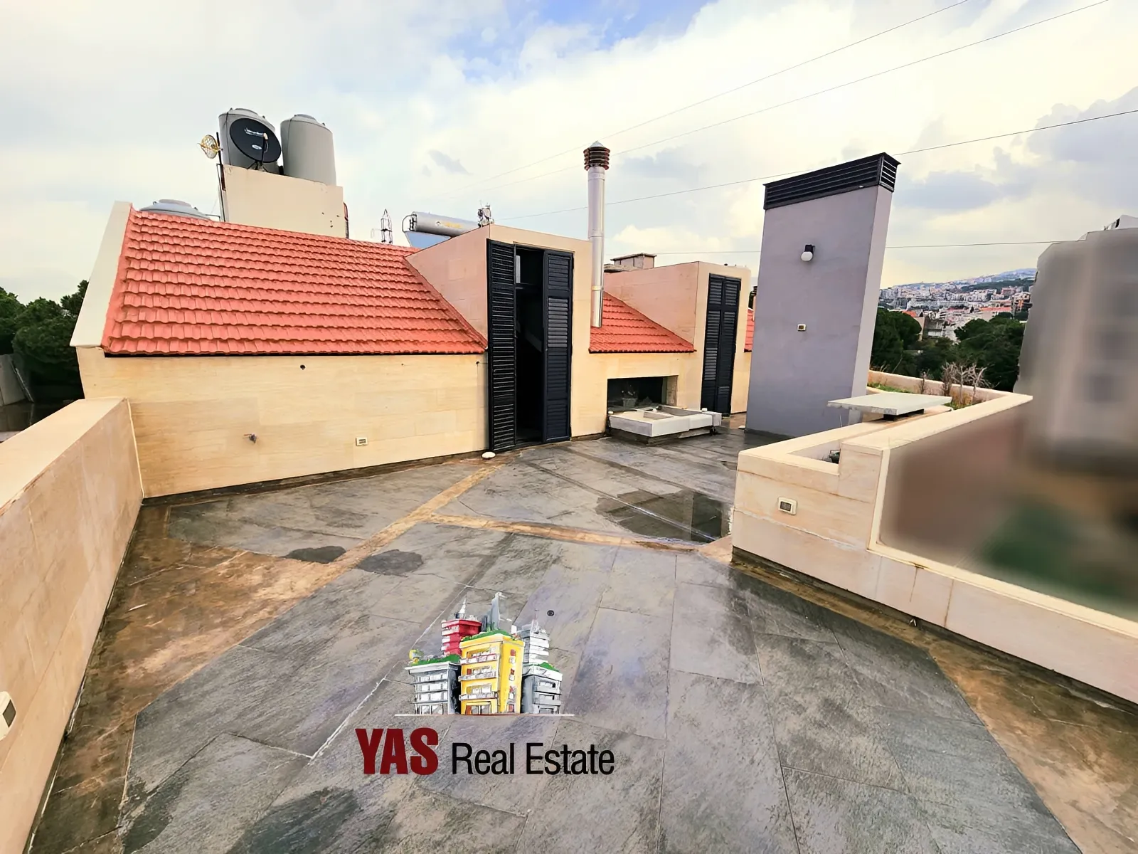Apartment for Sale in Aaoukar, Lebanon - 5 bed, 7 bath
