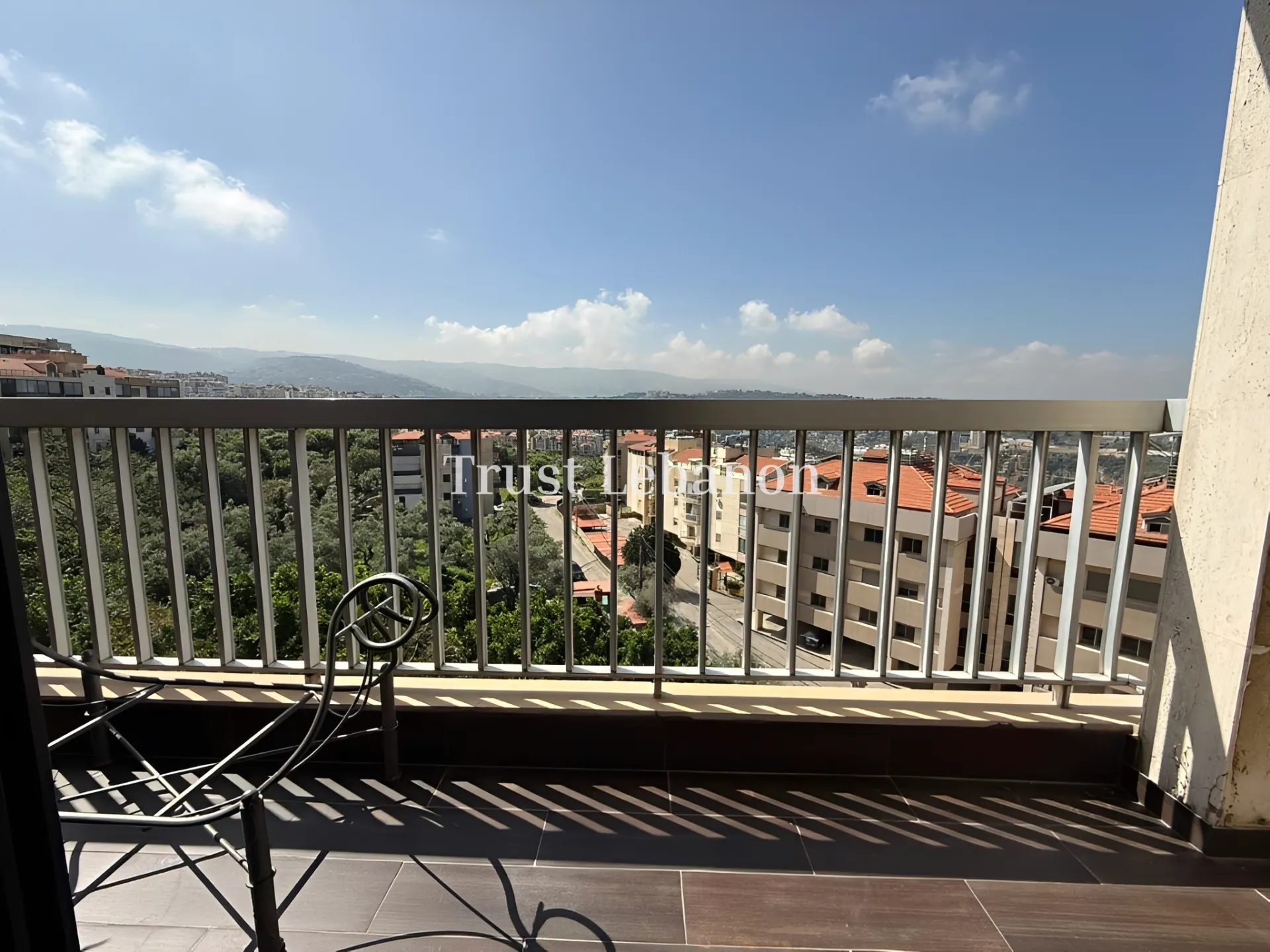 Apartment for rent in Mansourieh, Lebanon - 4 bed, 4 bath