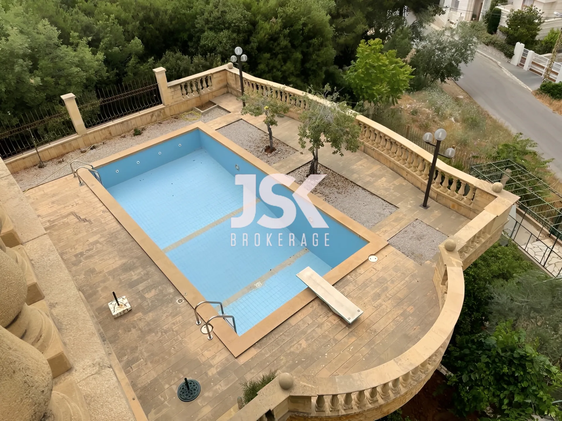Villa for Sale in Qornet El Hamra, Lebanon