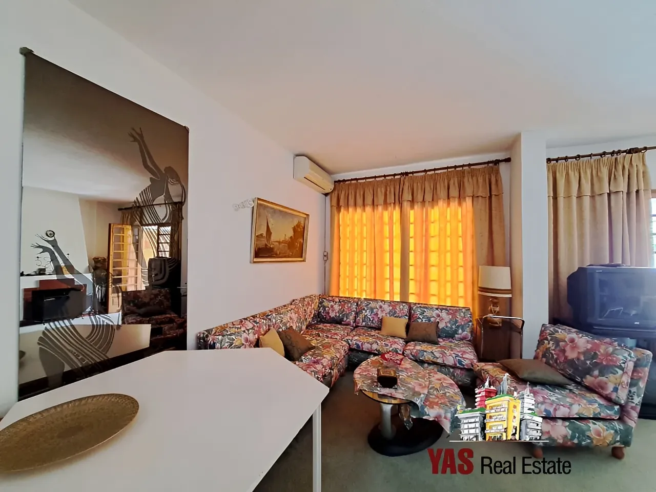 Chalet for Sale in Faytroun - 3 bed, 3 bath