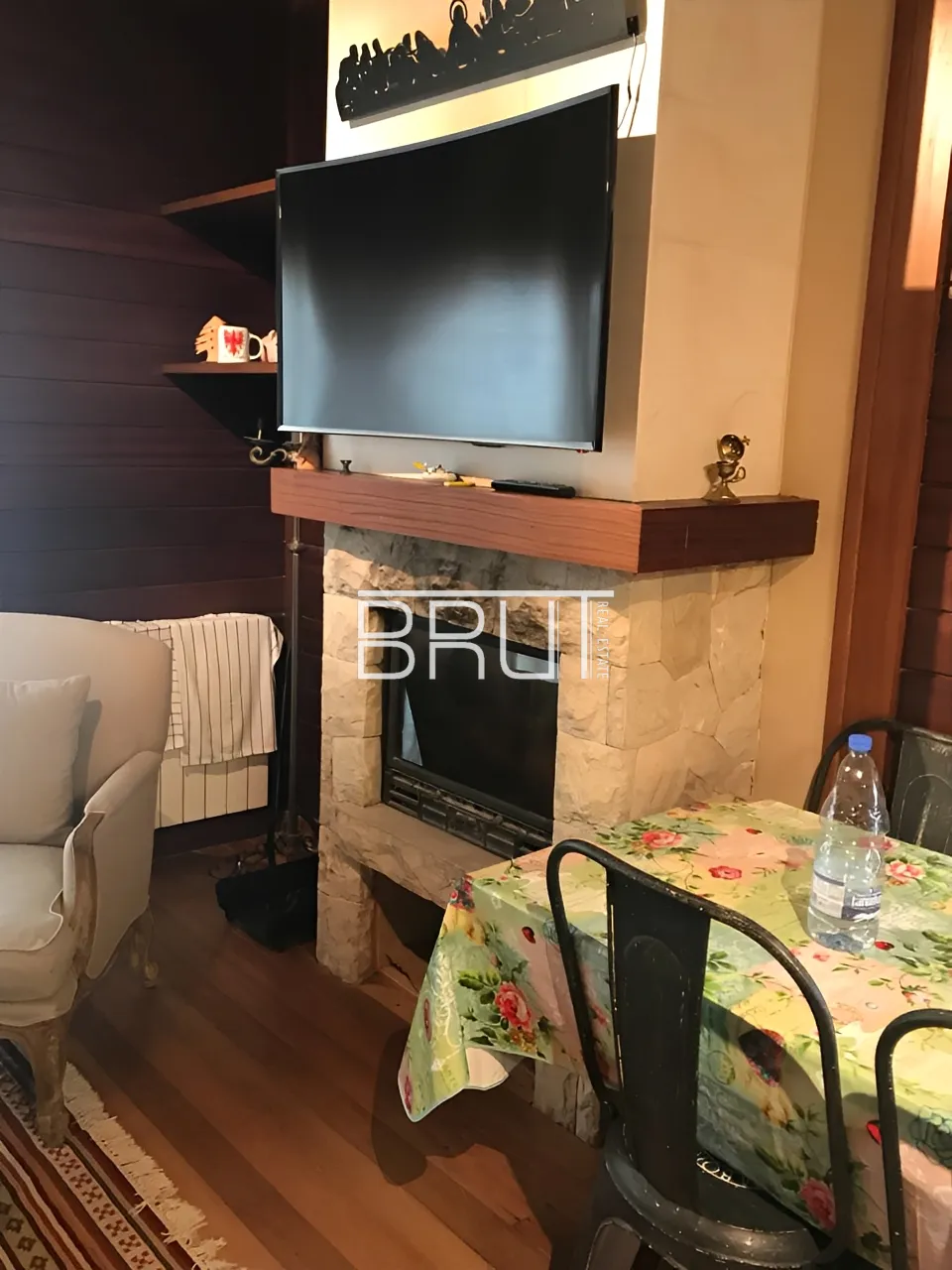 Chalet for Sale in Kfardebian