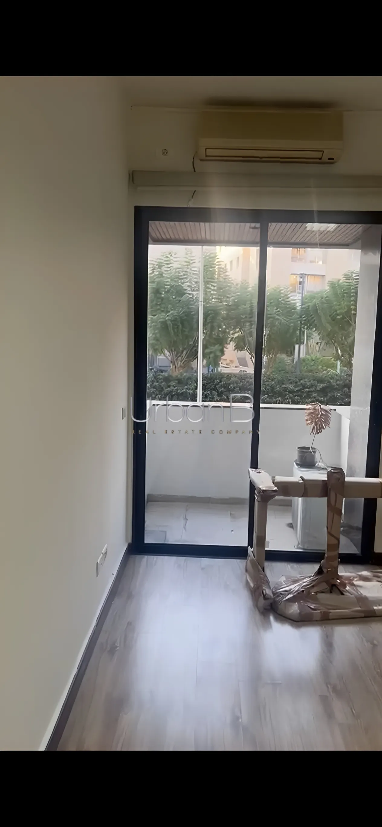 Clinic for rent in Hotel Dieu