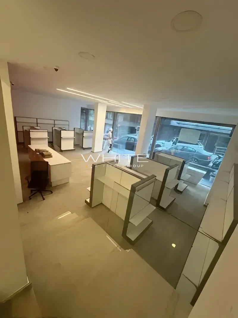 Showroom for rent in Verdun