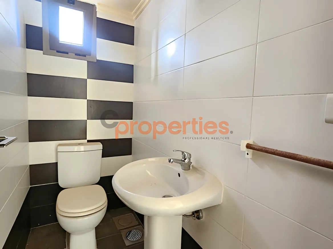 Apartment for Sale in Aamchit