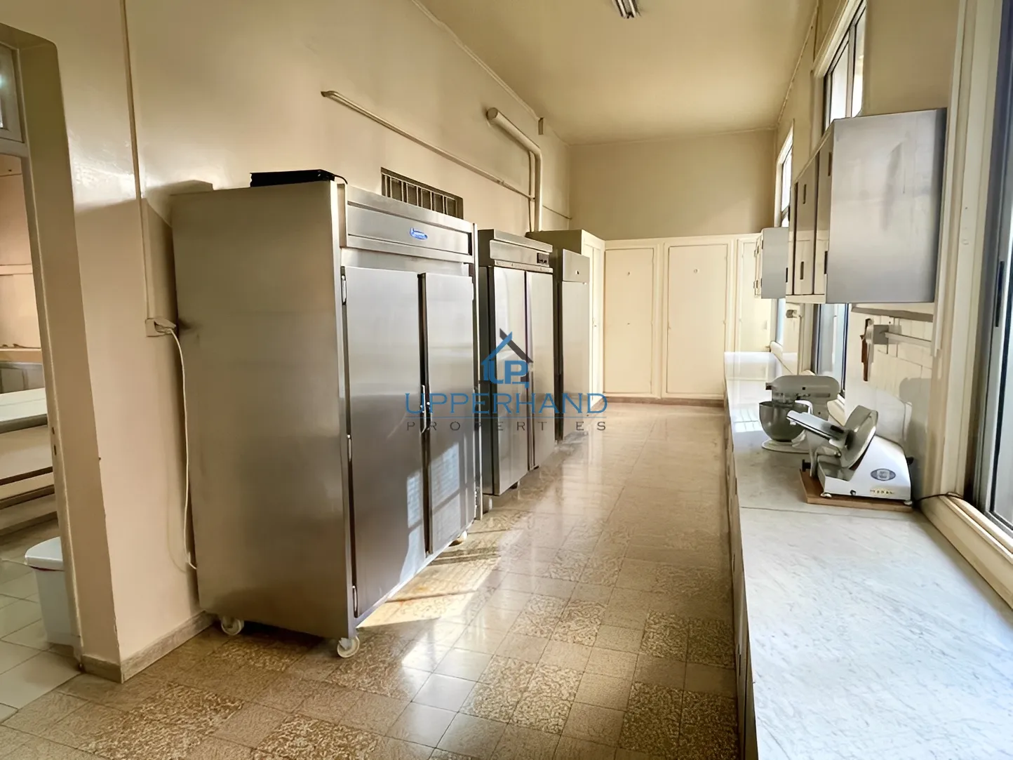 Industrial Unit for Rent in Sassine, Bayrut, Lebanon