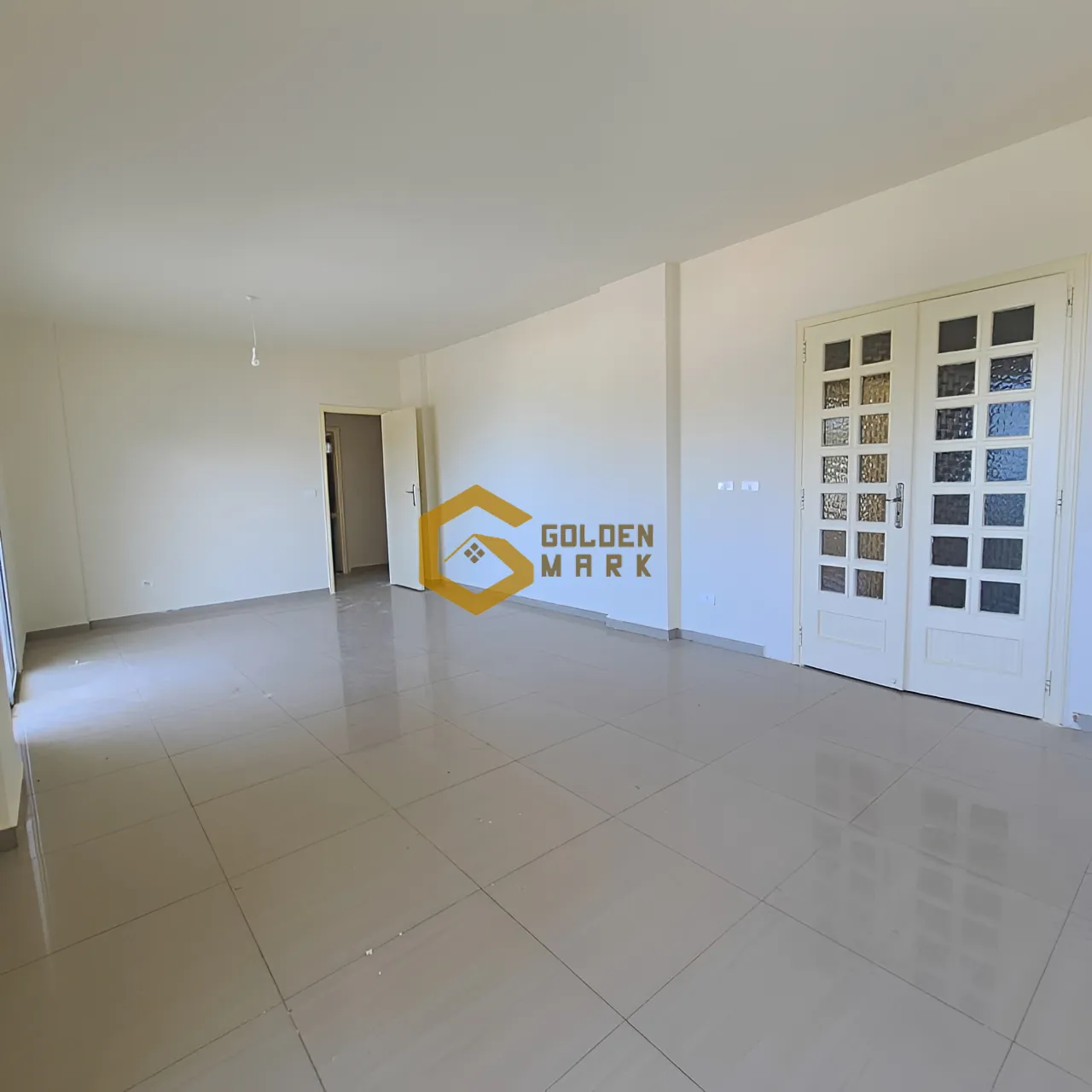 Apartment for Sale in Blat - 3 bed, 2 bath