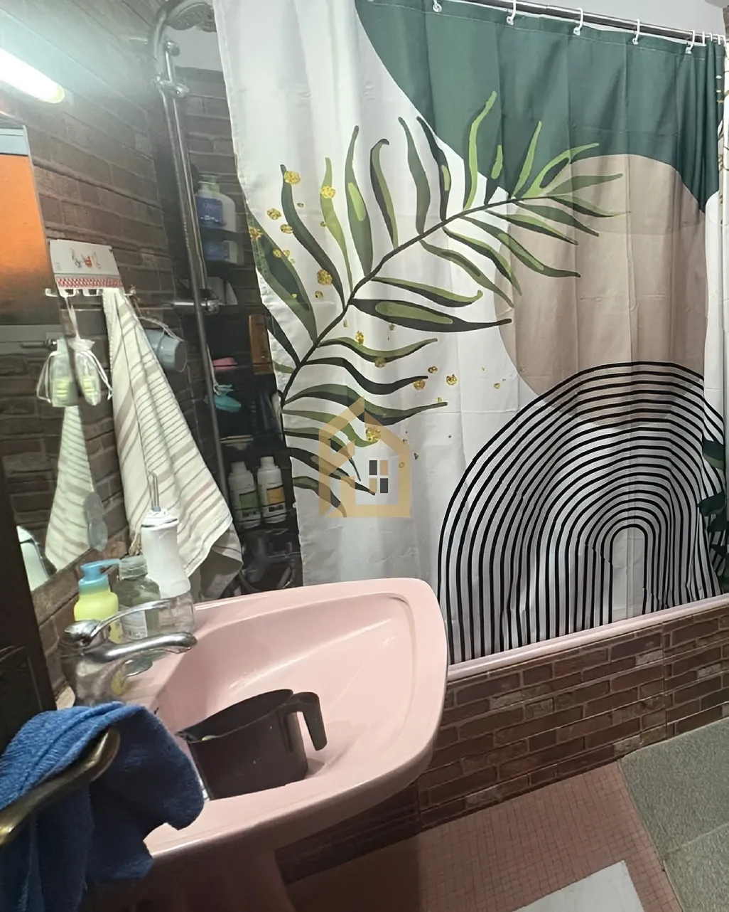 Apartment for sale in Mar Elias refugee camp, Beirut, Lebanon