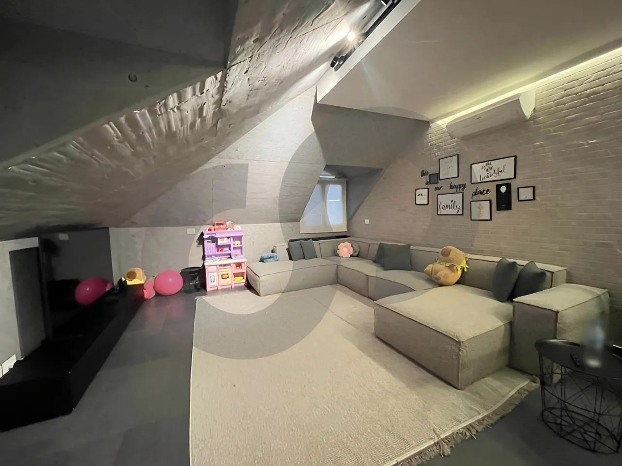 Apartment for Sale in Jamhour - 3 bed, 5 bath