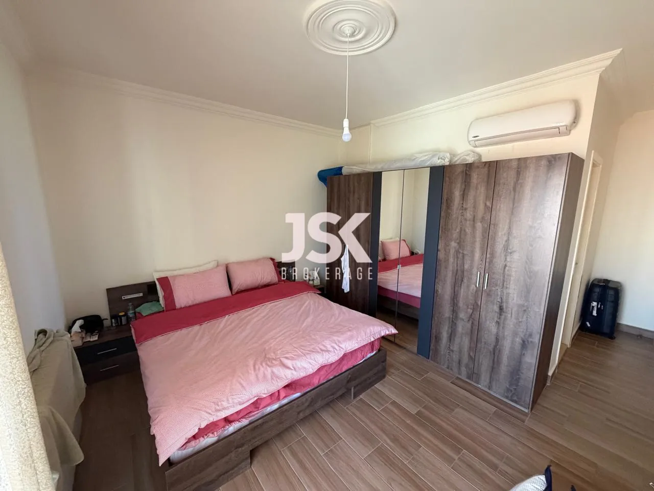 Apartment for Rent in Aamchit