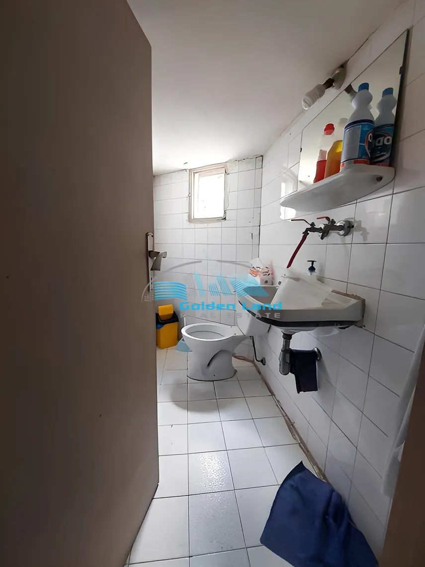 Shop for rent in Bsalim
