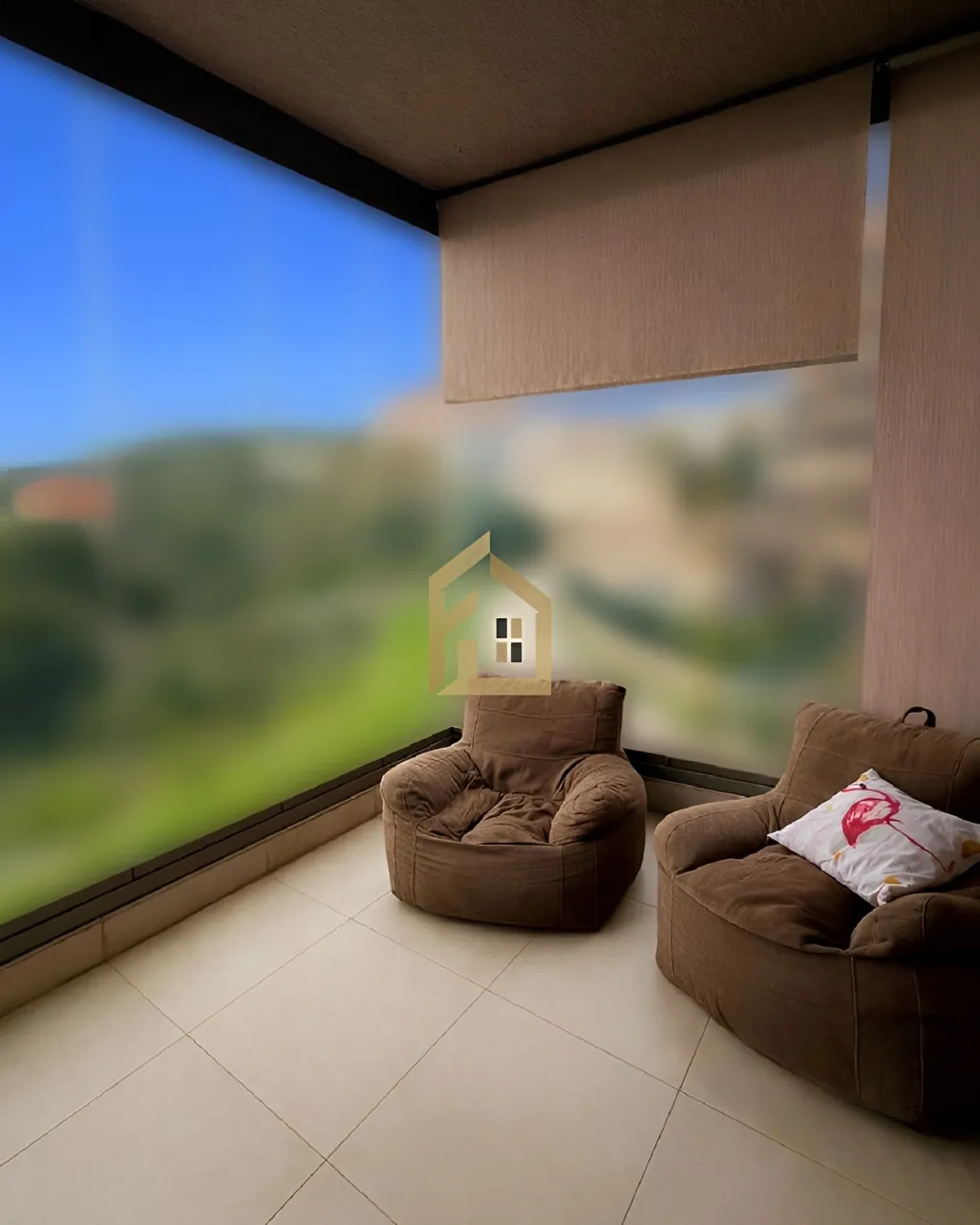 Apartment for sale in Jouret El Ballout, Lebanon - 3 bed, 2 bath
