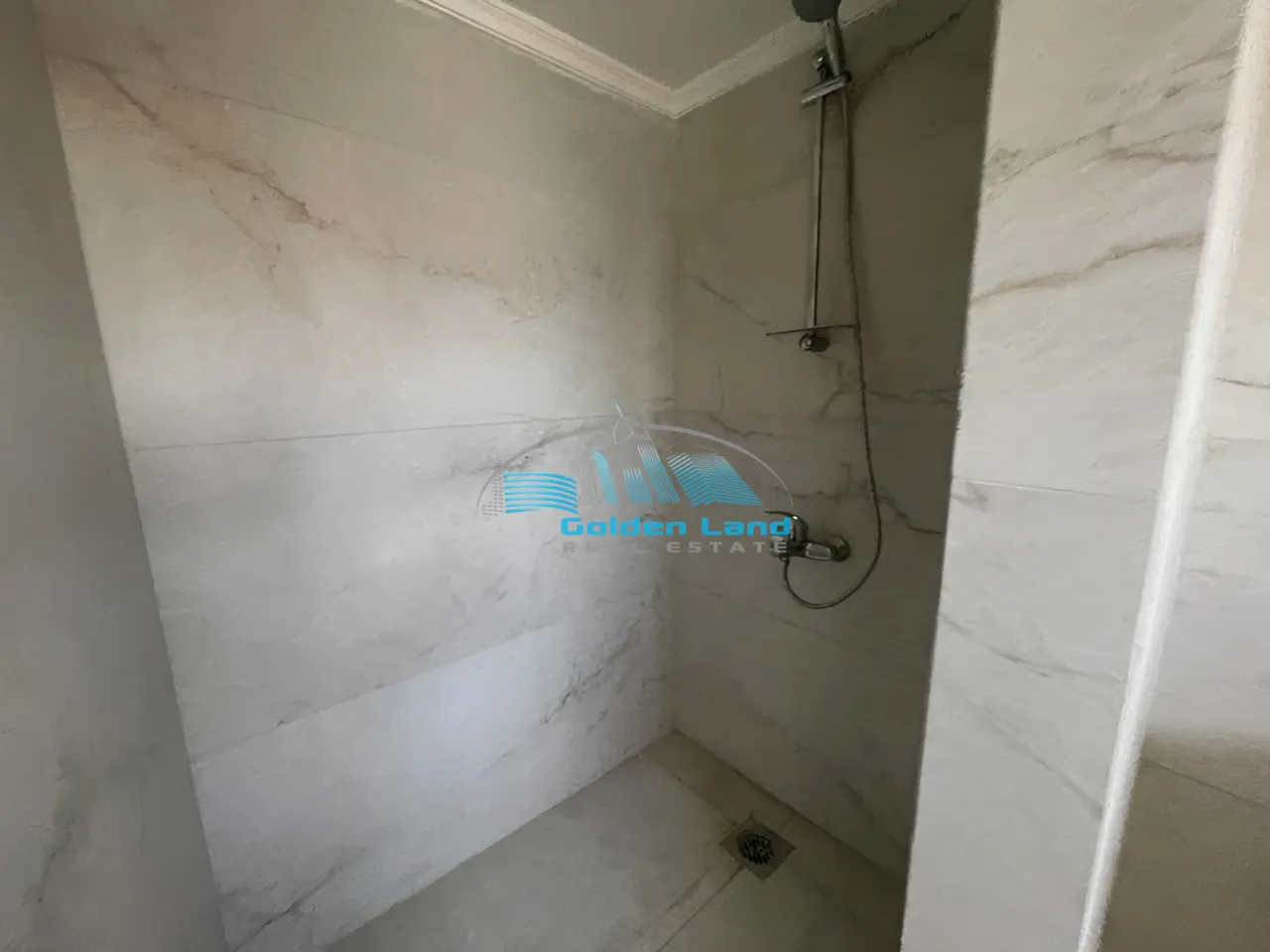 Loft for Sale in Fatqa