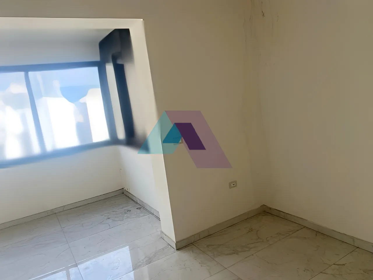 Duplex for sale in Mazraa, Bayrut, Lebanon - 4 bed, 4 bath