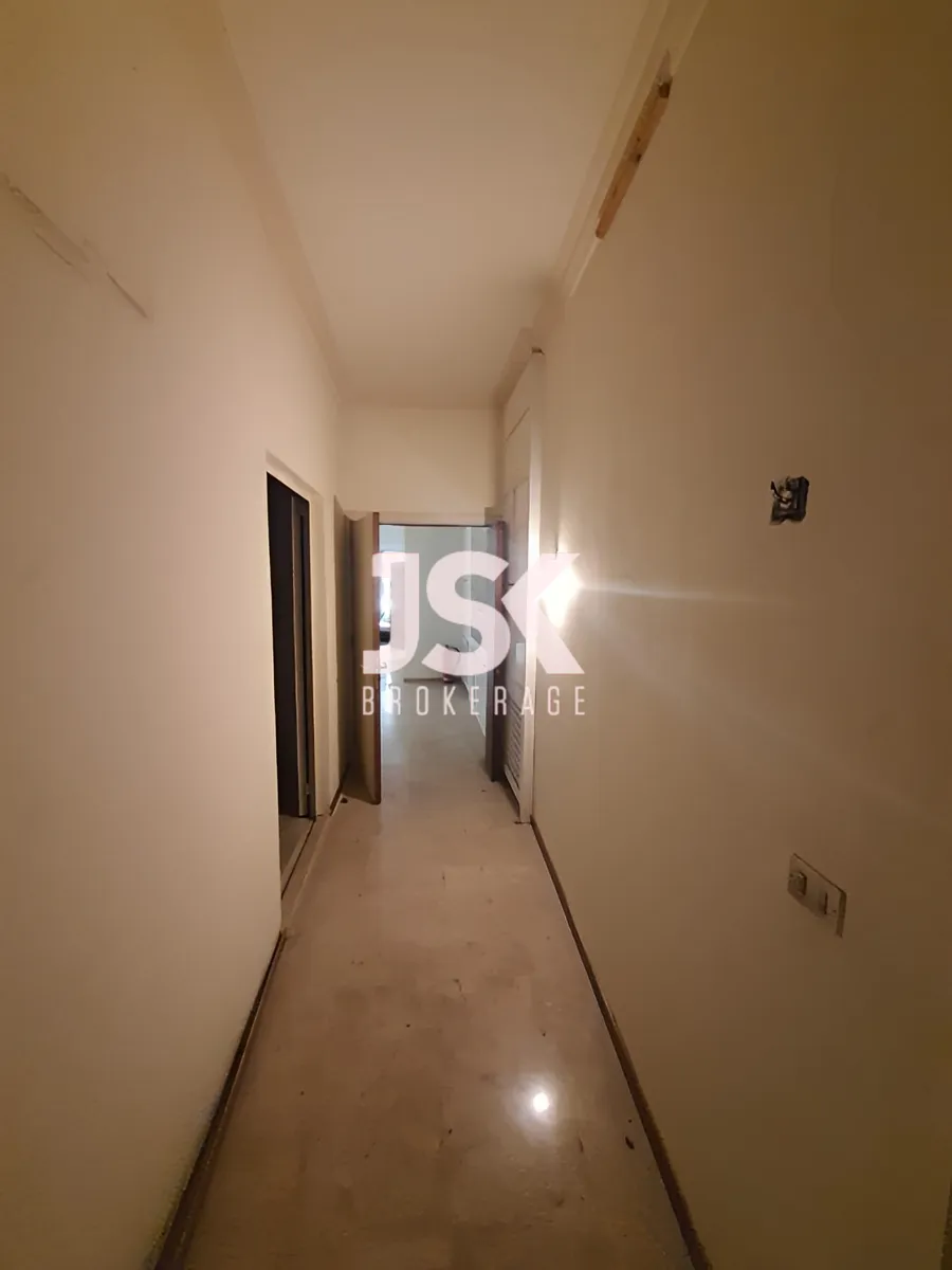 Office for rent in Mansourieh