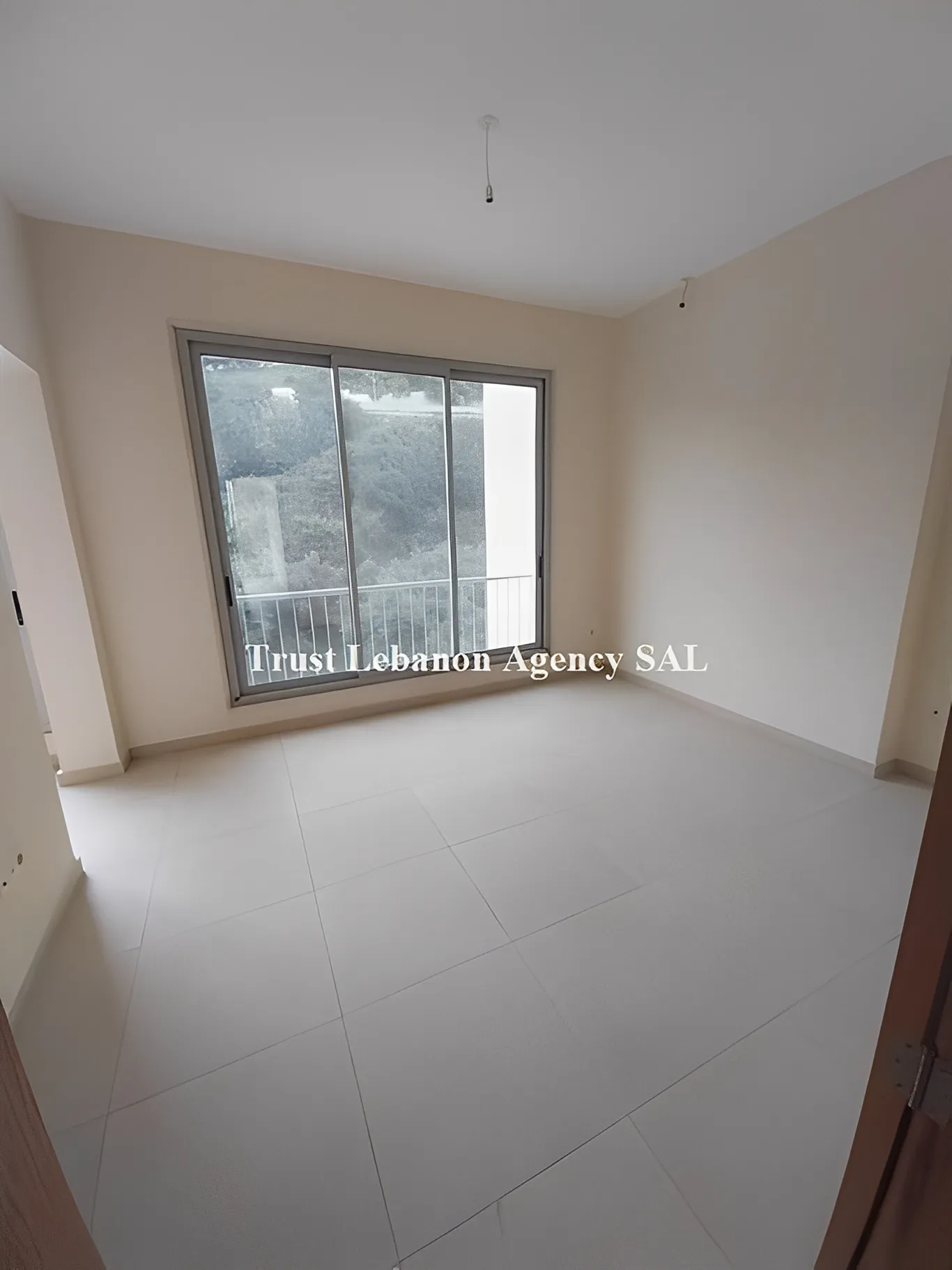 Apartment for Rent in Baabda Louaizeh Lebanon - 3 bed, 5 bath