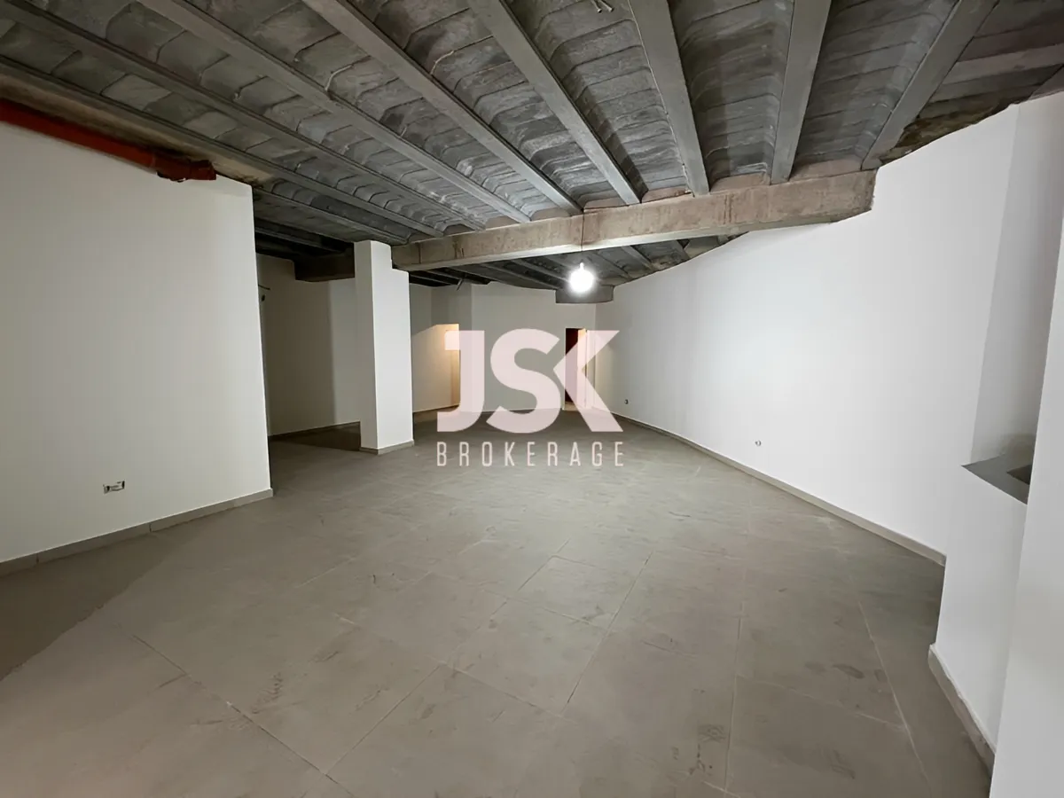 Shop for rent in Adma w Dafnah