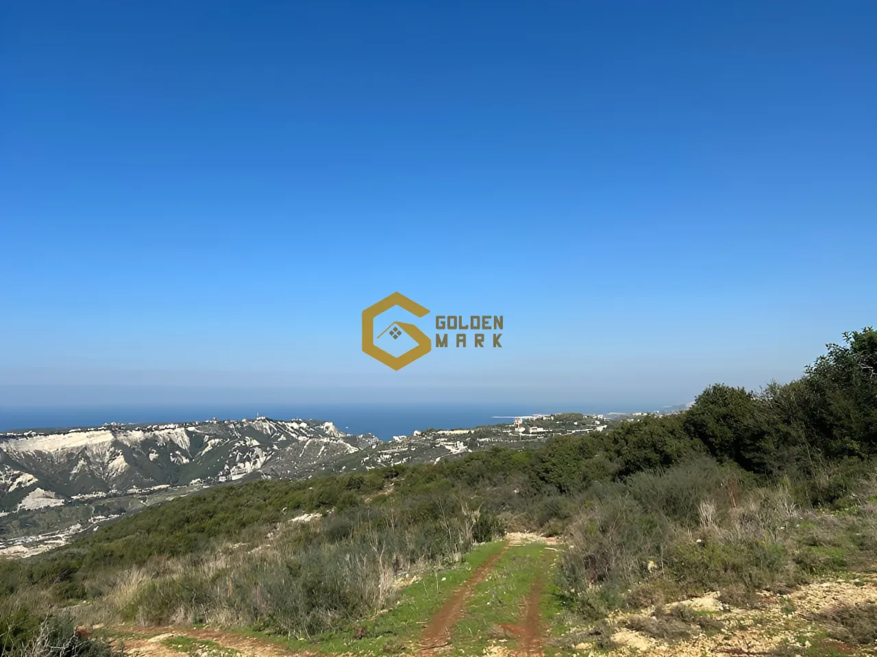 Land for Sale in Edde