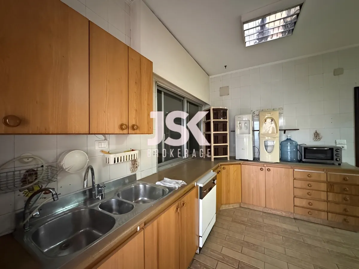 Apartment for Sale in Broummana, Lebanon - 4 bed, 4 bath