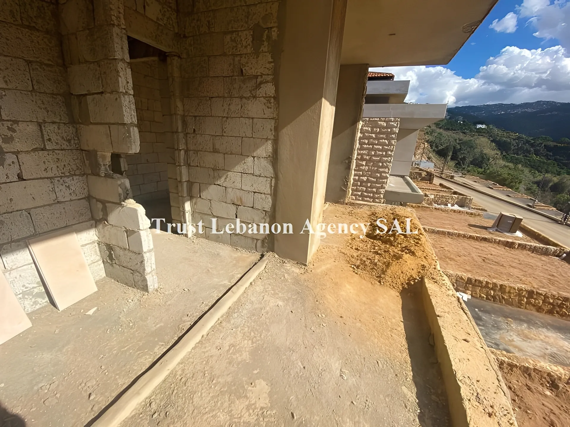 Villa for Sale in Metn Dayshounieh Lebanon