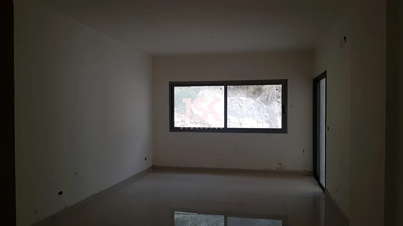 Apartment for Sale in Tabarja
