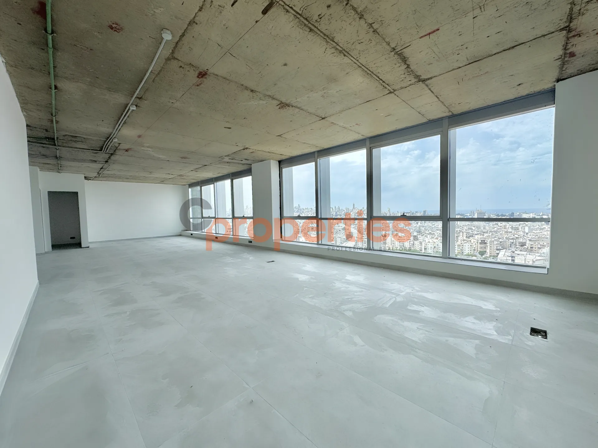 Office for rent in Dekwaneh, Lebanon