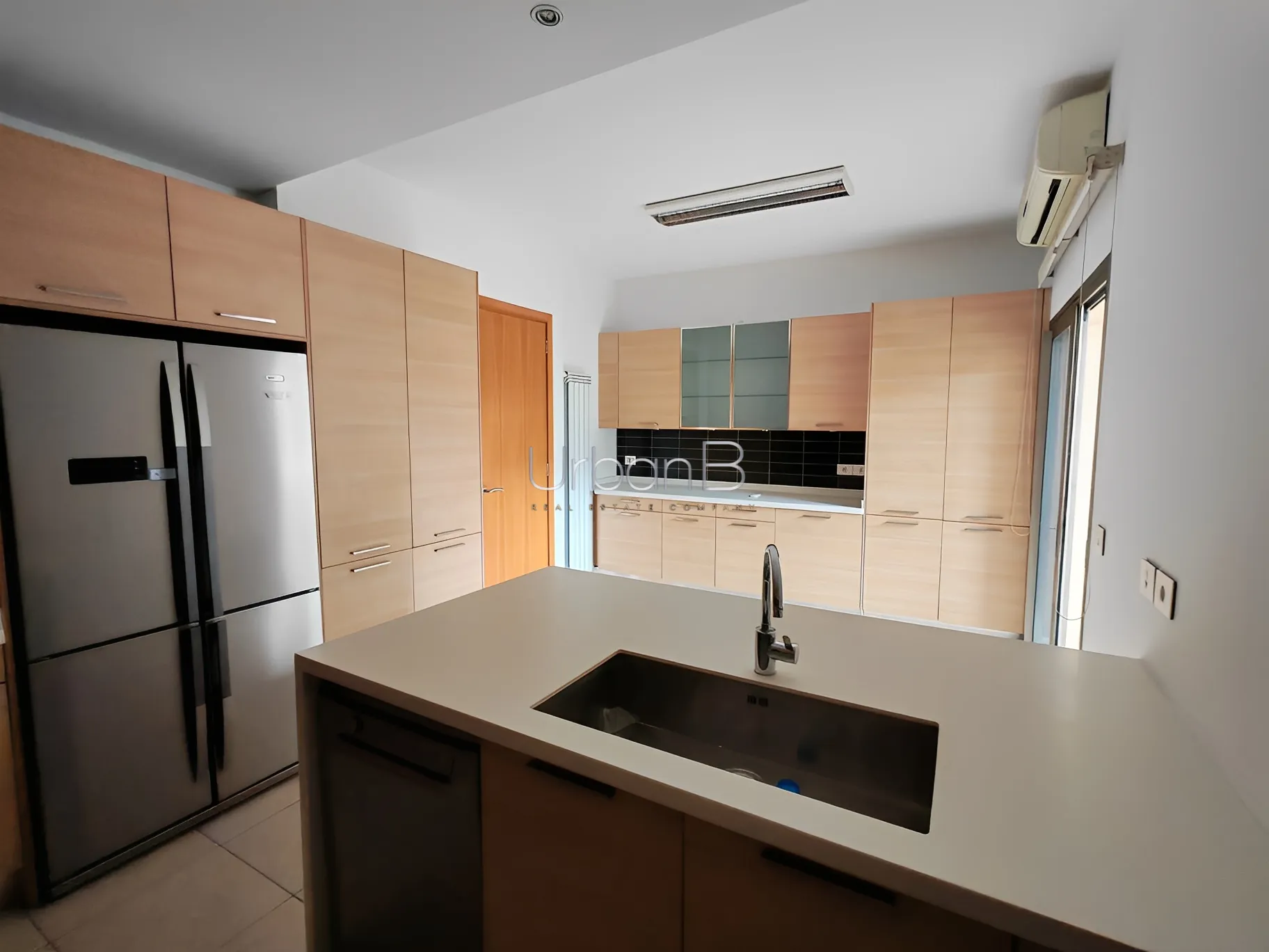 Apartment for Rent in Mar Meter, Achrafieh, Beirut