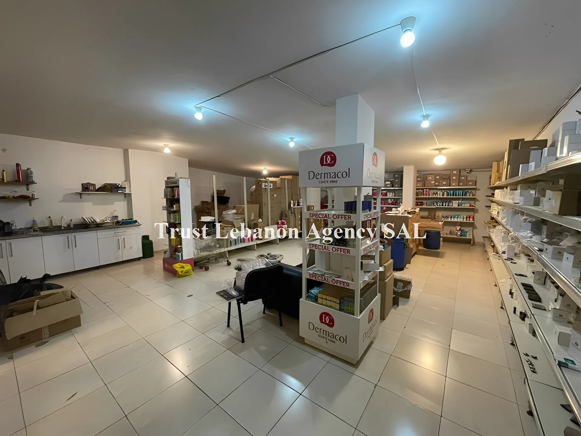 Shop for sale in Beirut, Bir Hasan