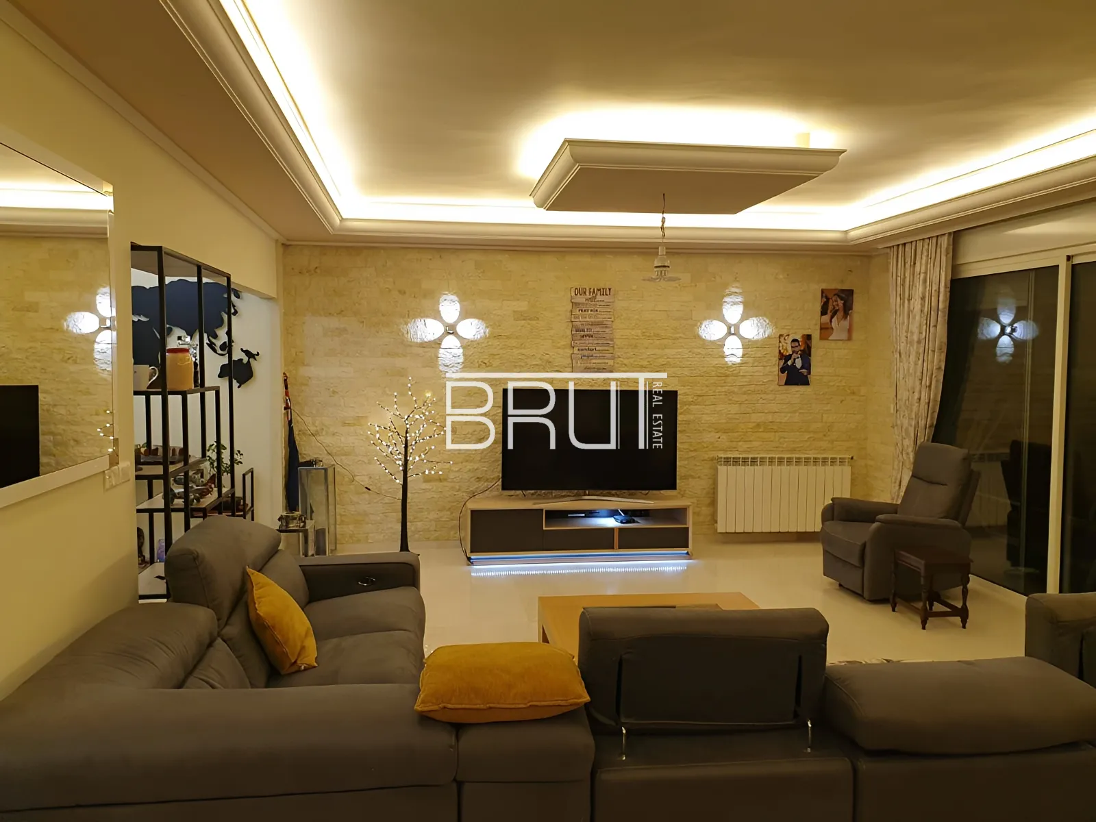 Apartment for Sale in Ballouneh