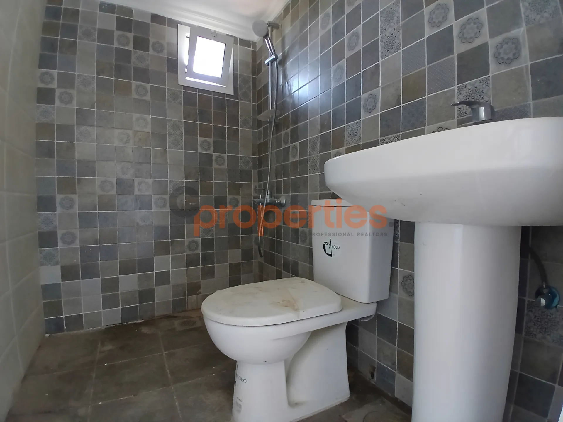 Chalet for Sale in Aannaya - 2 bath