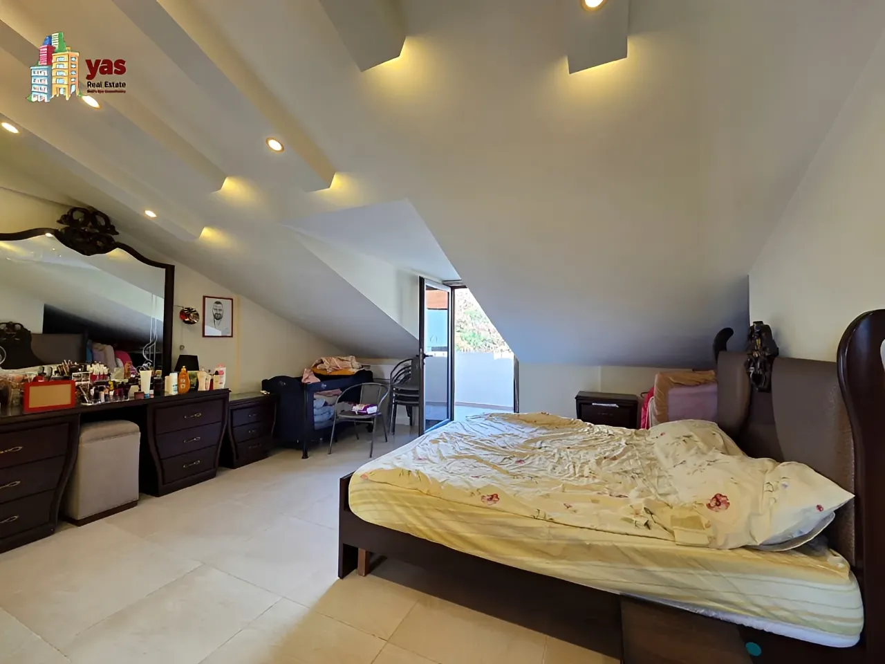 Apartment for Sale in Ballouneh