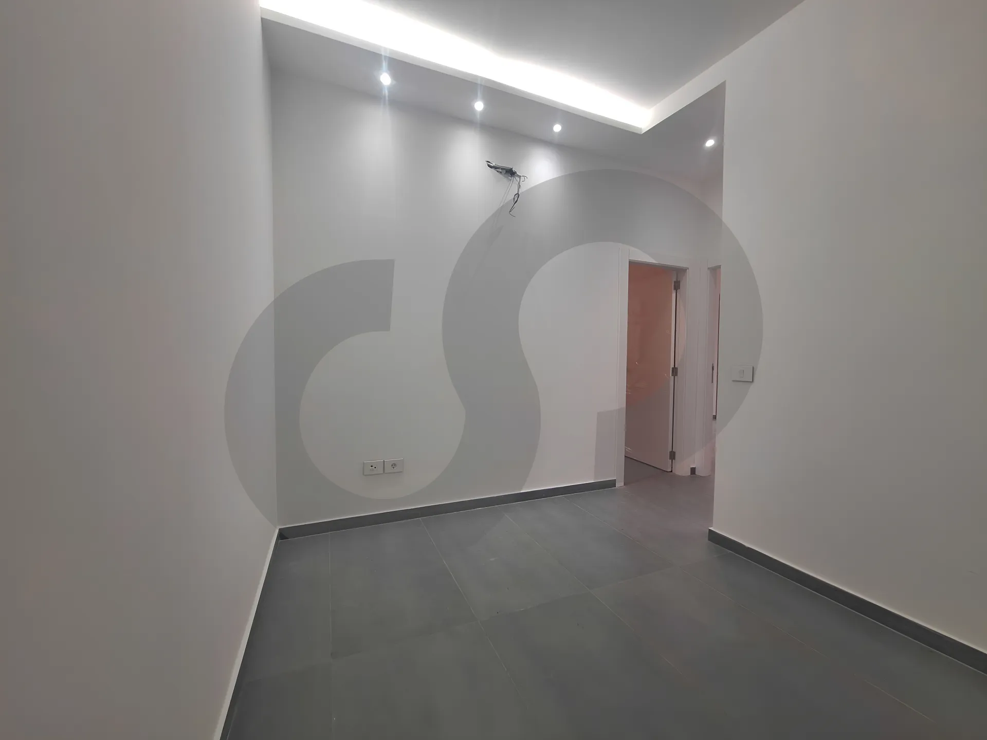 Commercial Property for Rent in Jdeideh