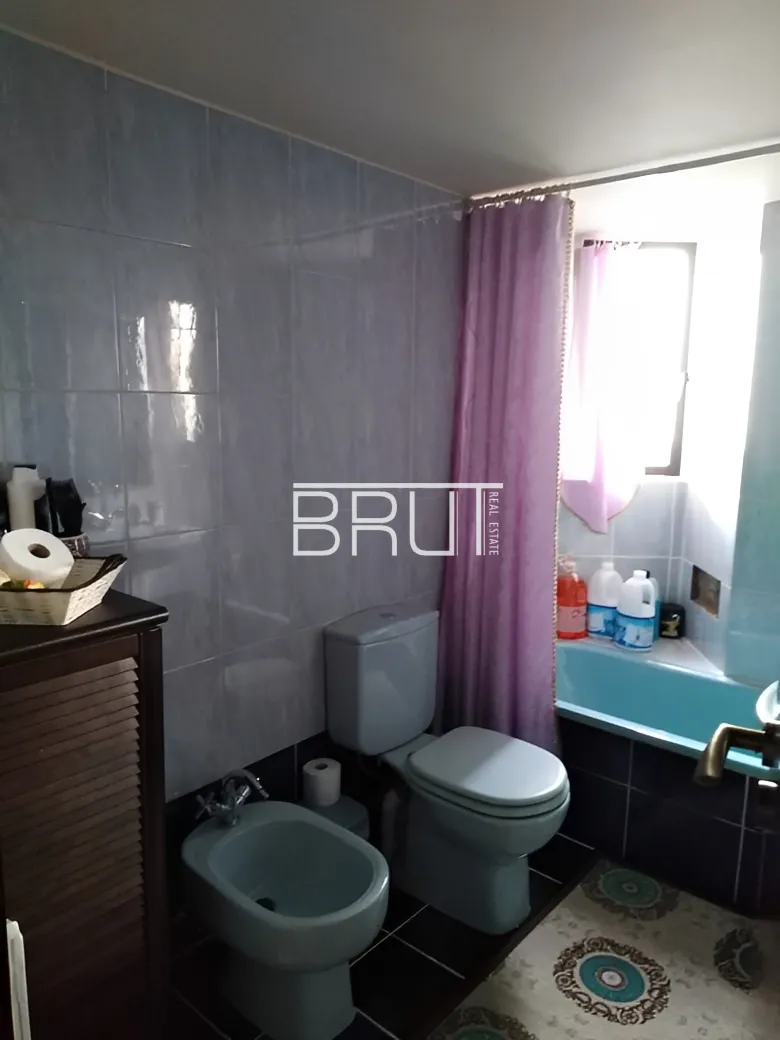 Apartment for Rent in Ballouneh