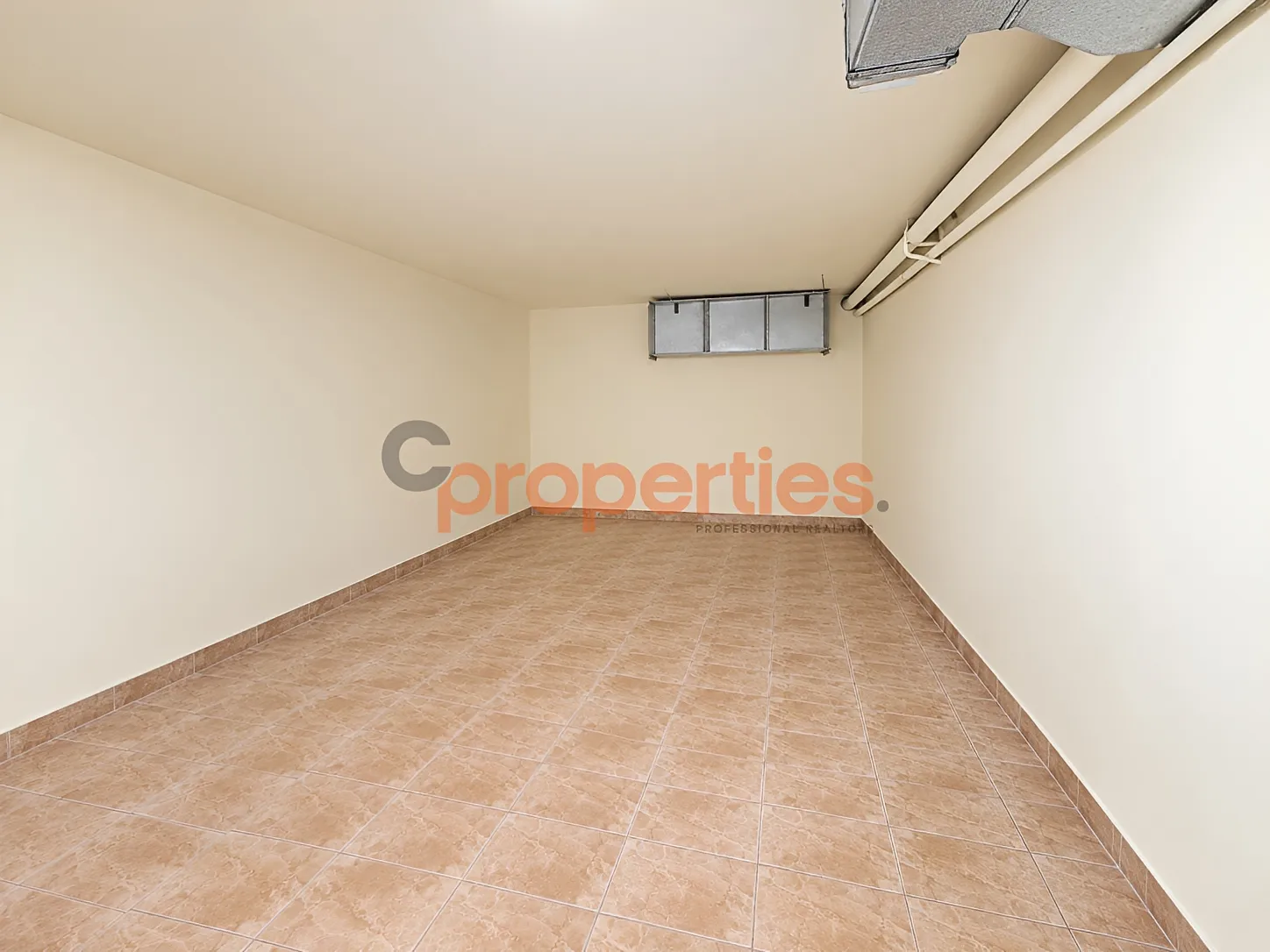 Warehouse for Sale in Sioufi
