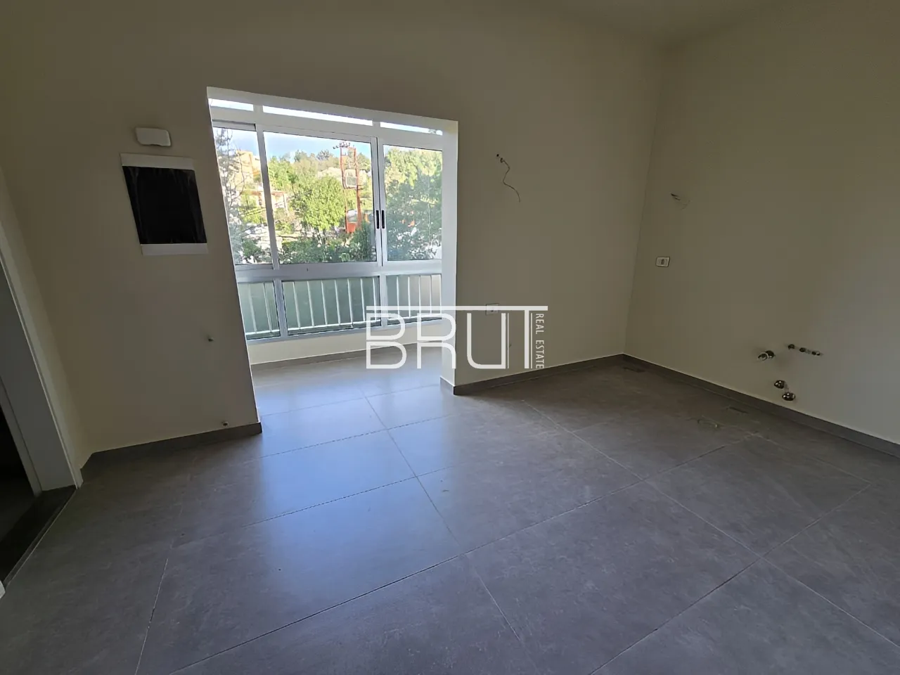 Apartment for Sale in Feitroun - 3 bed, 3 bath
