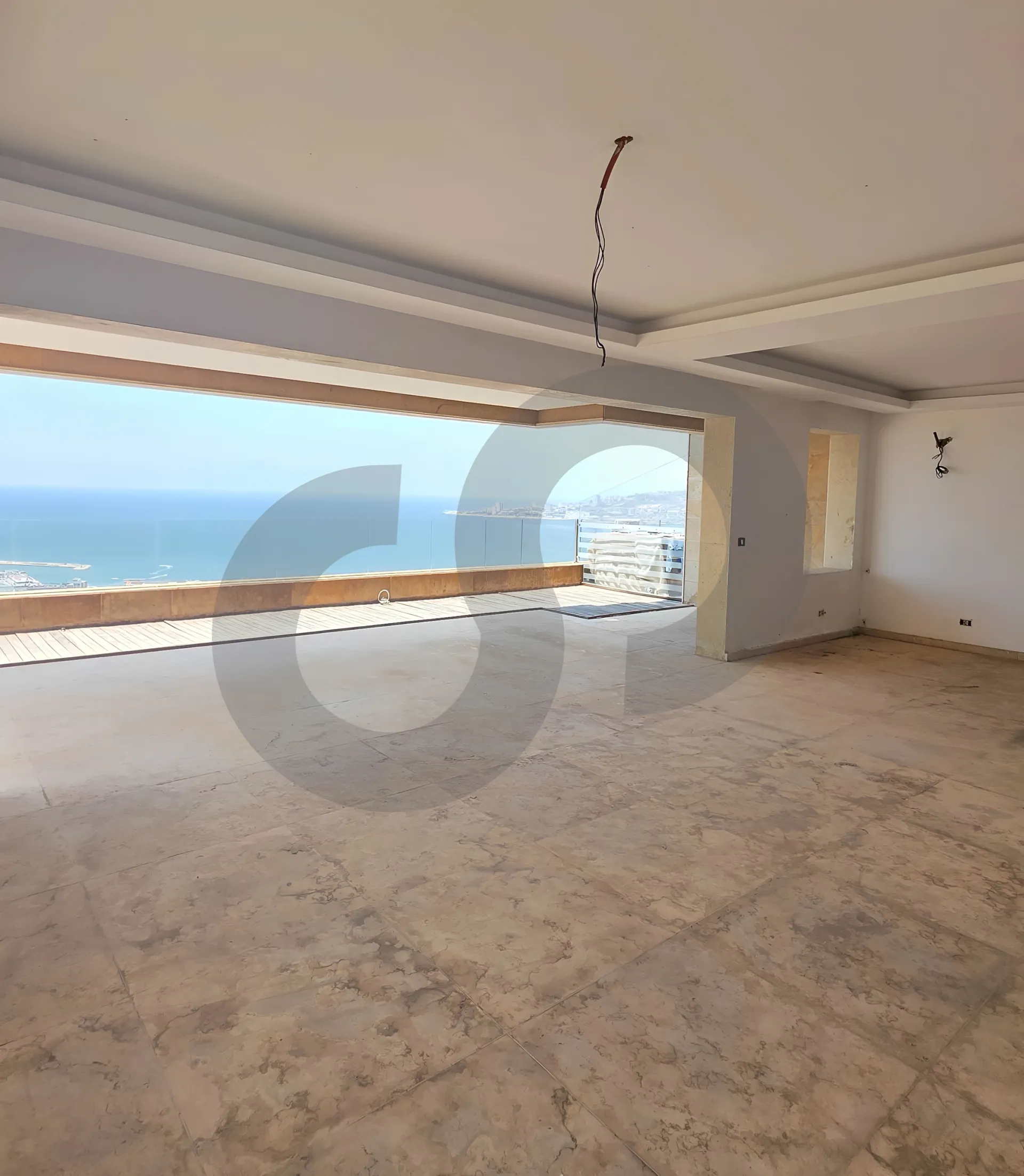 Apartment for Sale in Jounieh - 3 bed, 4 bath