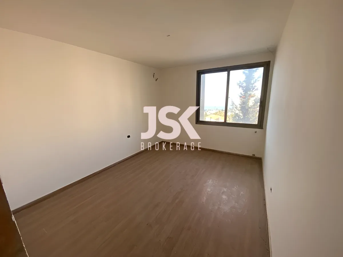 Apartment for Sale in Ain Aar, Lebanon - 3 bed, 4 bath