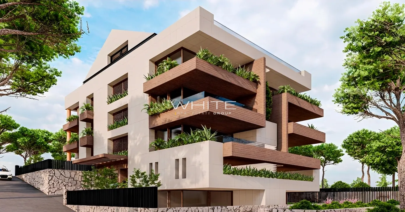 Apartment for sale in Qornet El Hamra, Lebanon - 3 bed, 4 bath
