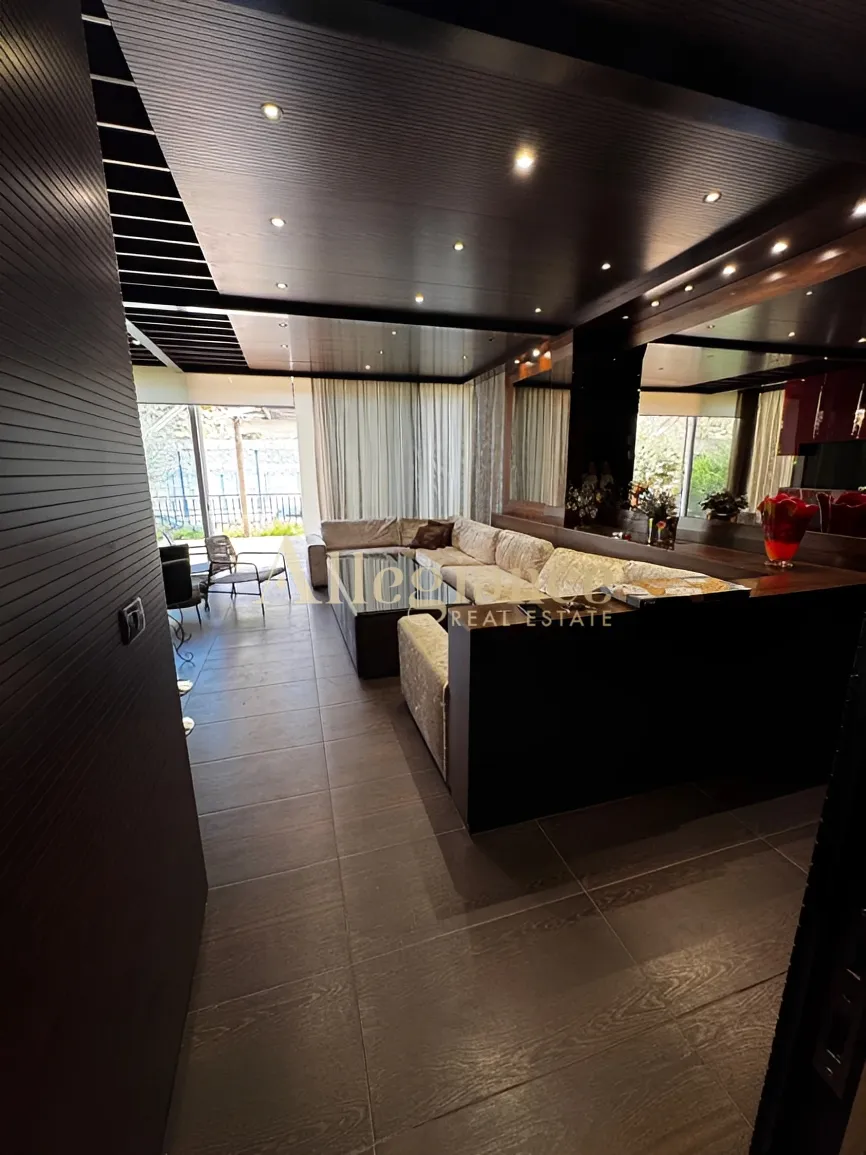 Chalet for sale in Faitroun