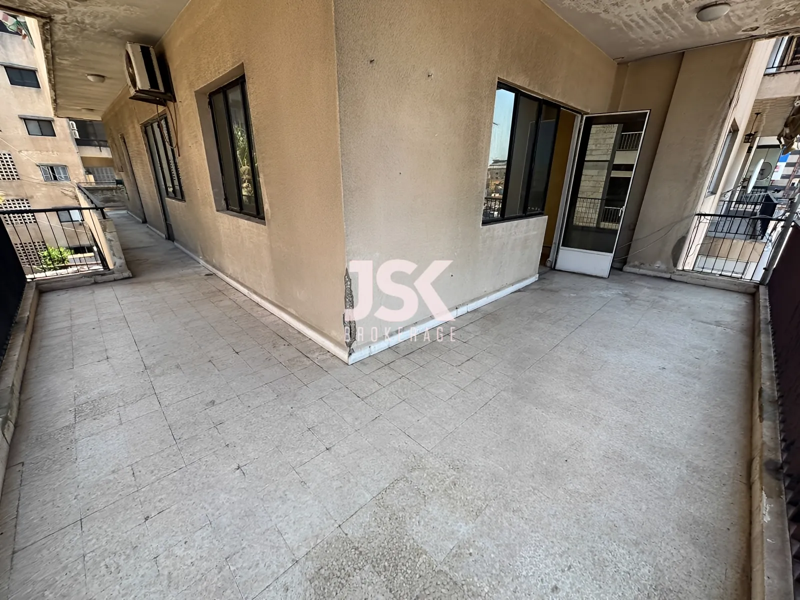 Office for Rent in Naqqache